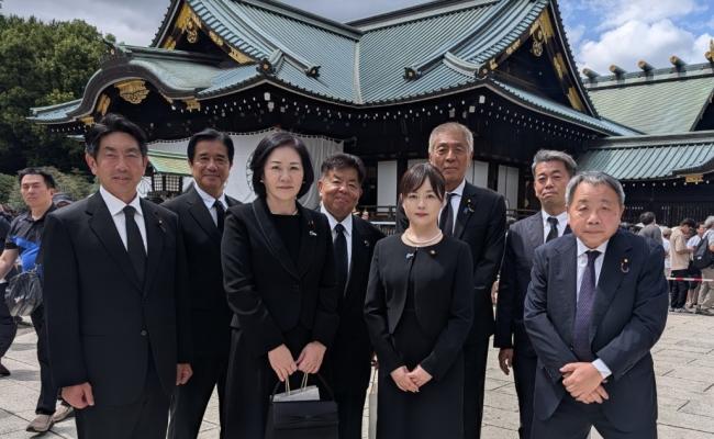 北大毕业 华裔参议员参拜日本靖国神社 北大毕业 华裔参议员参拜日本靖国神社
