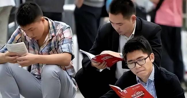 扎心现状!中国县域楼市危机远超想象 扎心现状!中国县域楼市危机远超想象