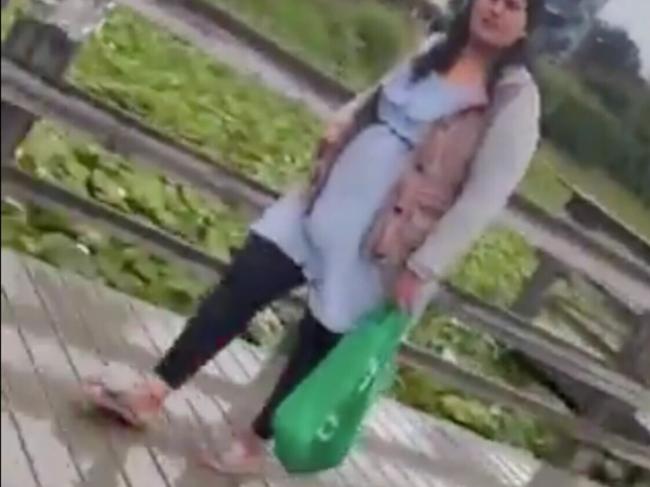 加国印度女狂倒垃圾惹众怒 警方找上门 加国印度女狂倒垃圾惹众怒 警方找上门