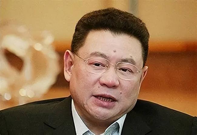 被许家印坑惨的10位大佬!第一名亏360亿遭悬赏 被许家印坑惨的10位大佬!第一名亏360亿遭悬赏