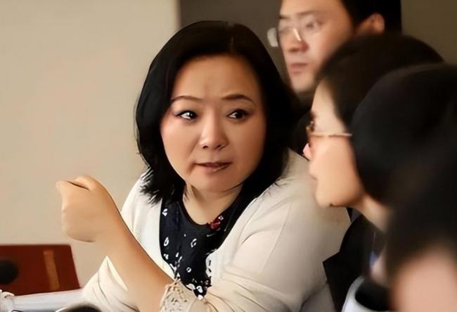 中国最有钱的女房东 给前夫200亿 留闺女500亿 中国最有钱的女房东 给前夫200亿 留闺女500亿