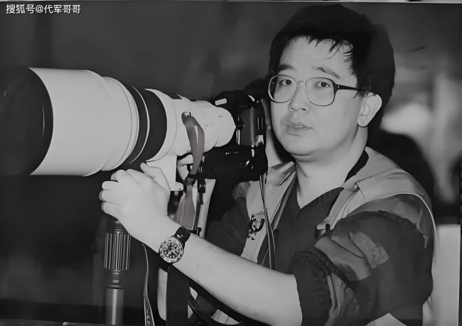 著名战地记者唐师曾病逝,离婚后家庭连遭剧变 著名战地记者唐师曾病逝,离婚后家庭连遭剧变