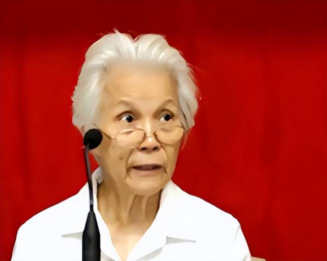 父亲正国级、母亲副国级 她晚年“化缘”扶贫 父亲正国级、母亲副国级 她晚年“化缘”扶贫