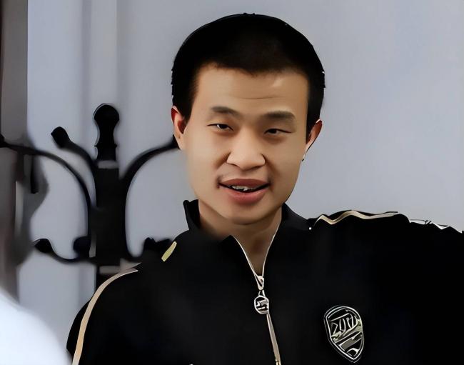 4天狂捞100万,韦东奕带货败光路人缘 4天狂捞100万,韦东奕带货败光路人缘
