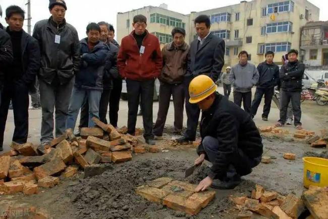 中国式劳务派遣,正在吃掉一代普通人 中国式劳务派遣,正在吃掉一代普通人