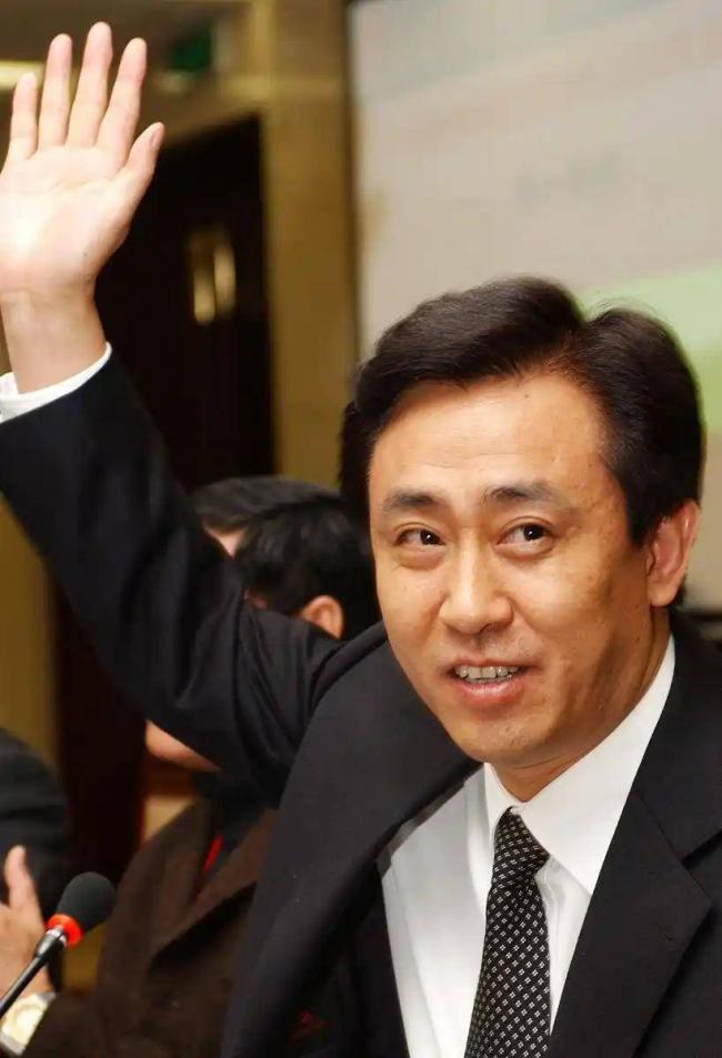逃亡海外的丁玉梅 还藏着两张秘密保命底牌 逃亡海外的丁玉梅 还藏着两张秘密保命底牌