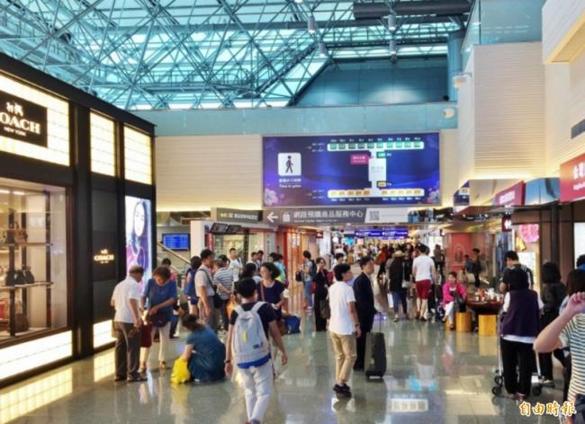 冤大头就是你,空姐苦劝“机场这12样别买” 冤大头就是你,空姐苦劝“机场这12样别买”
