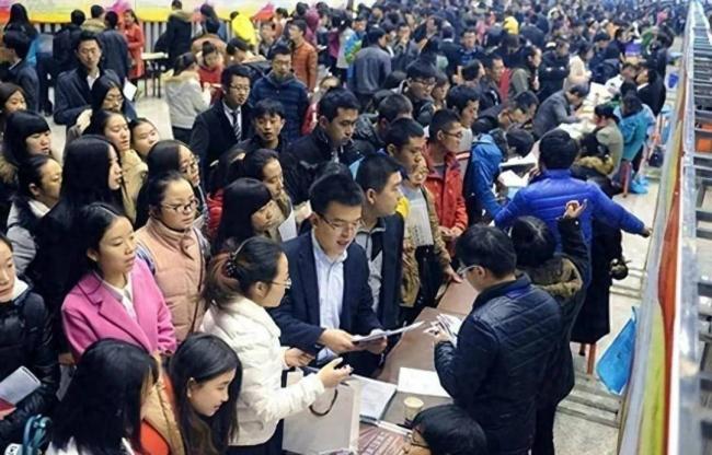 深圳人口大规模悄悄外流 赢家是这三座城市 深圳人口大规模悄悄外流 赢家是这三座城市
