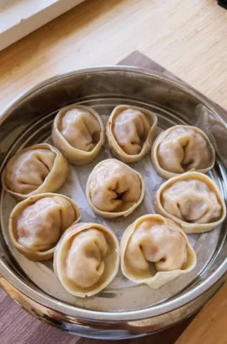 中东国宴的烤包子 和中国包子一毛钱关系都没有 中东国宴的烤包子 和中国包子一毛钱关系都没有