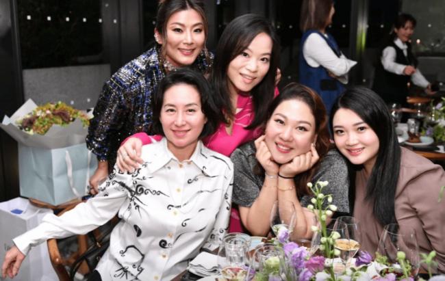 何超琼罕揭何鸿燊真实为人 爆豪门出头定律 何超琼罕揭何鸿燊真实为人 爆豪门出头定律