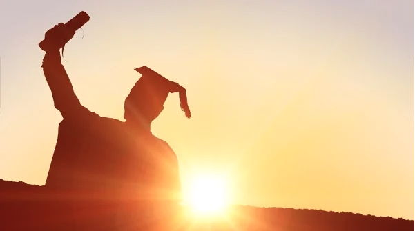 107名应届生告“洋状” 没想到的事情发生了 107名应届生告“洋状” 没想到的事情发生了