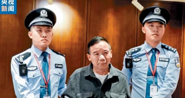中国外逃小官引渡回国 中国外逃小官引渡回国