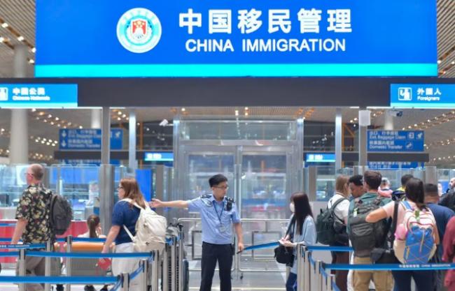 中国这样做,等同于“自我毁灭” 中国这样做,等同于“自我毁灭”