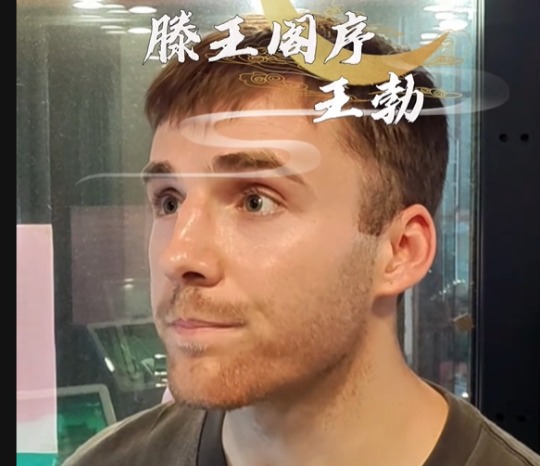 美国90后学霸 成功挑战中国多个景点 美国90后学霸 成功挑战中国多个景点