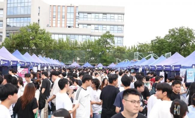 2026年高校校园招聘,最担心的事情还是发生了 2026年高校校园招聘,最担心的事情还是发生了