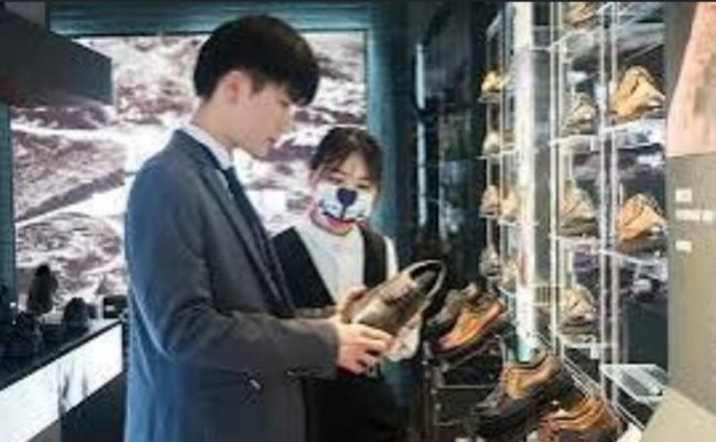 中国男人正在集体抛弃皮鞋?习惯彻底改变 中国男人正在集体抛弃皮鞋?习惯彻底改变