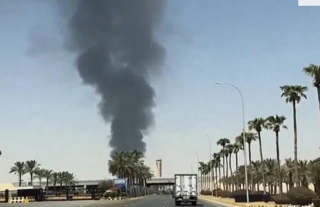 重大升级 这国首都被炸 惊见巨大黑烟 重大升级 这国首都被炸 惊见巨大黑烟