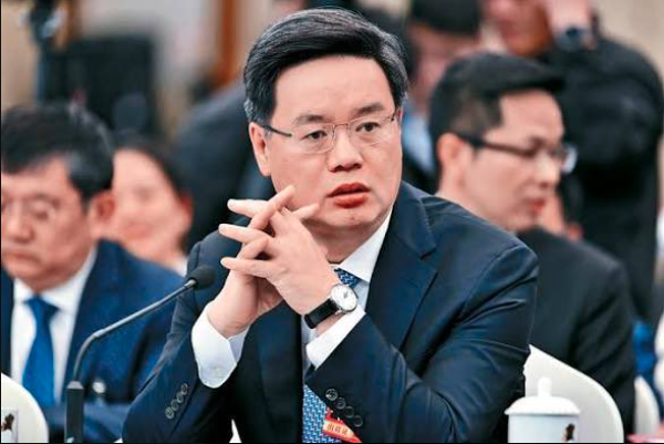 惊传:深圳原市长覃伟中被纪委带走 系陈希门生 惊传:深圳原市长覃伟中被纪委带走 系陈希门生