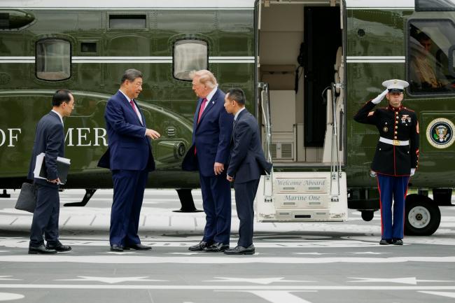 习近平访白宫 登上“海军陆战队一号”直升机 习近平访白宫 登上“海军陆战队一号”直升机