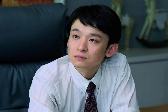 通道被堵死,县城官二代集体滑落 通道被堵死,县城官二代集体滑落