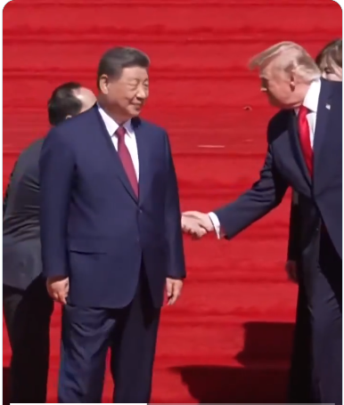 习近平翻译火了!北京让他蹲下,川普却伸手 习近平翻译火了!北京让他蹲下,川普却伸手