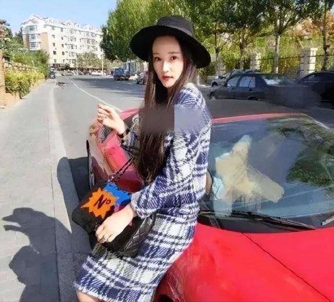 一把雨伞就值15万....疫苗女王儿媳有多奢靡 一把雨伞就值15万....疫苗女王儿媳有多奢靡