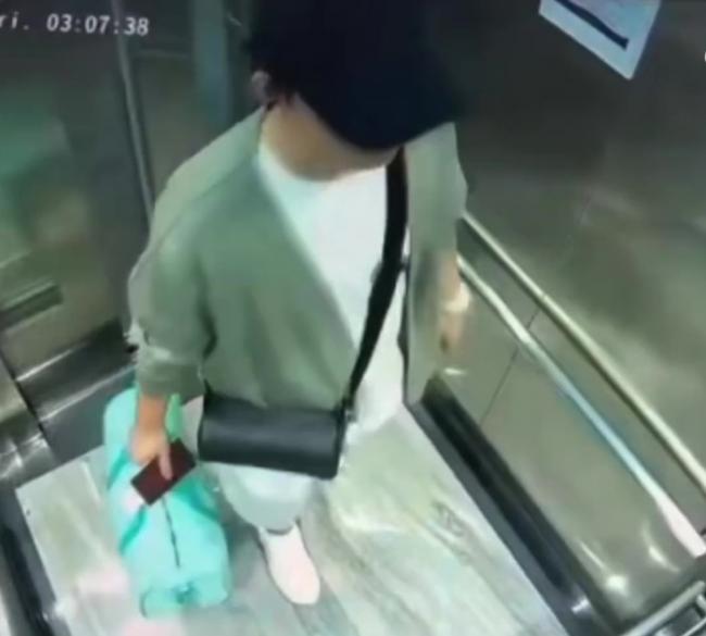 上海33岁教师瞒亲友独自出国失联 疑有重大消息 上海33岁教师瞒亲友独自出国失联 疑有重大消息