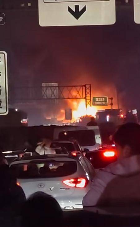 国庆第1天6个家庭破碎 给所有自驾游敲了警钟 国庆第1天6个家庭破碎 给所有自驾游敲了警钟