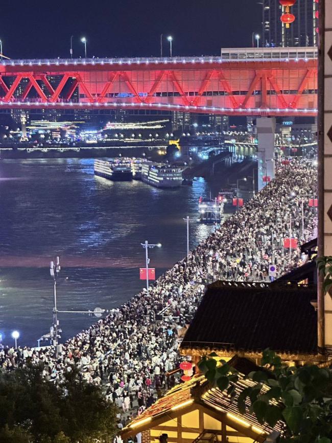 国庆黄金周十大拥堵景区,一眼望不到边的人头 国庆黄金周十大拥堵景区,一眼望不到边的人头