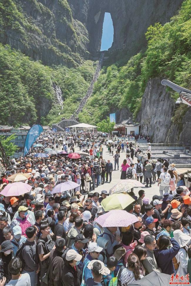 国庆黄金周十大拥堵景区,一眼望不到边的人头 国庆黄金周十大拥堵景区,一眼望不到边的人头