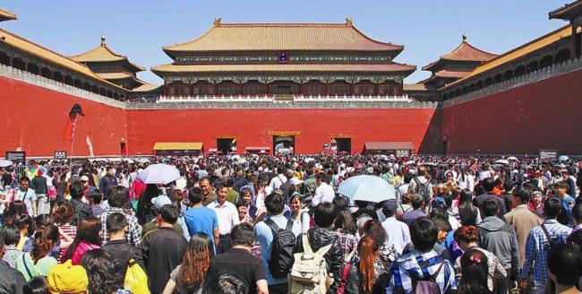 国庆黄金周十大拥堵景区,一眼望不到边的人头 国庆黄金周十大拥堵景区,一眼望不到边的人头