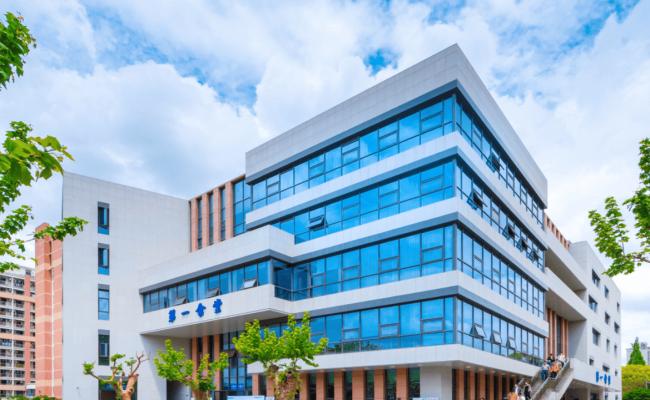 中国最容易混淆的2所大学 分数差了100分以上 中国最容易混淆的2所大学 分数差了100分以上