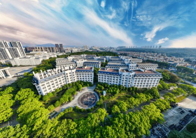 中国最容易混淆的2所大学 分数差了100分以上 中国最容易混淆的2所大学 分数差了100分以上
