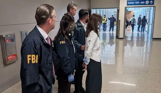 美司法部撤销40人入籍 FBI局长谴责中共间谍 美司法部撤销40人入籍 FBI局长谴责中共间谍
