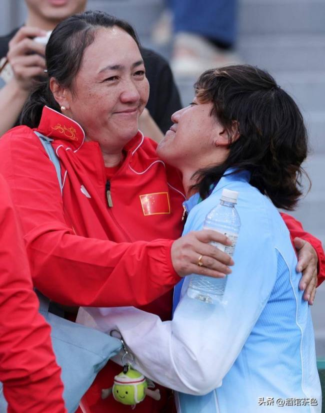 中国金花拿下亚运冠军 来自体育世家 中国金花拿下亚运冠军 来自体育世家