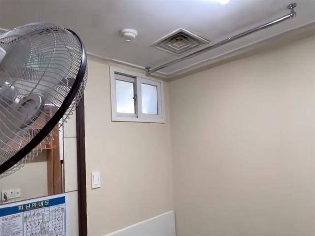 住进韩国“考试院”:4㎡的廉租房,五脏俱全 住进韩国“考试院”:4㎡的廉租房,五脏俱全