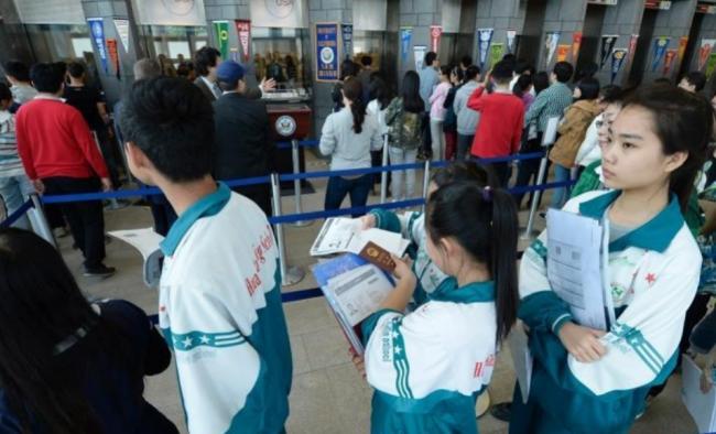 暴增140倍 美国拟大增留学生实习费 暴增140倍 美国拟大增留学生实习费