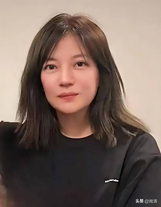 央视纪录片再曝新料 难怪赵薇翻身难 央视纪录片再曝新料 难怪赵薇翻身难