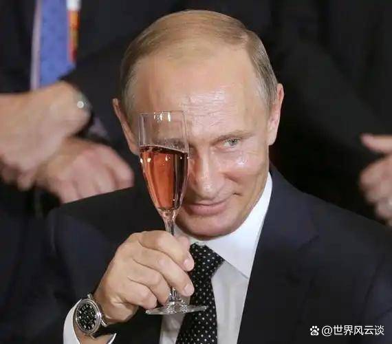 普京74岁生日会见特殊客人,让整个欧洲目瞪口呆 普京74岁生日会见特殊客人,让整个欧洲目瞪口呆