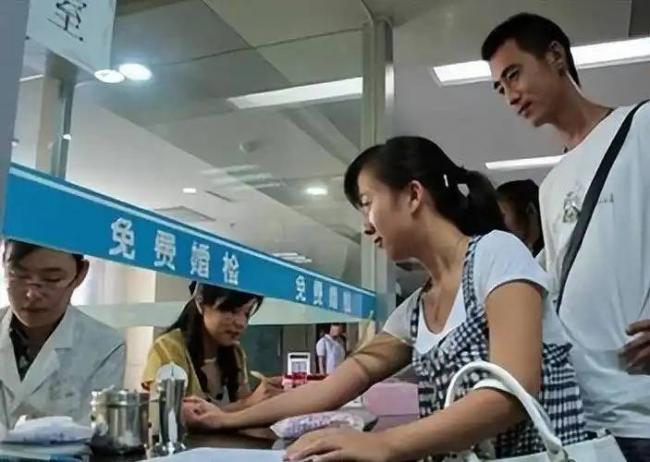 今年年底开始,重庆抽血查艾滋发生重要变化 今年年底开始,重庆抽血查艾滋发生重要变化