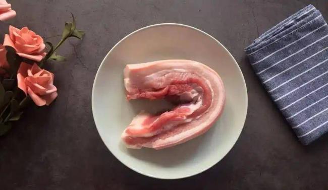 碗里的肉又被 碗里的肉又被