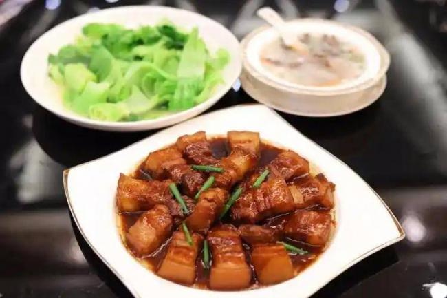 碗里的肉又被 碗里的肉又被