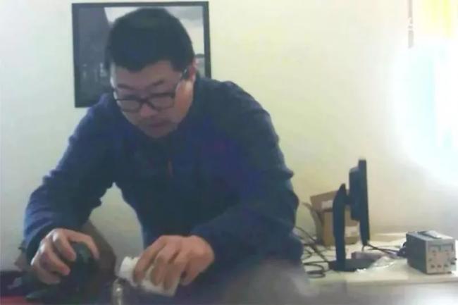 华男同事投毒仅判1年缓刑 受害华女公开录影喊冤 华男同事投毒仅判1年缓刑 受害华女公开录影喊冤