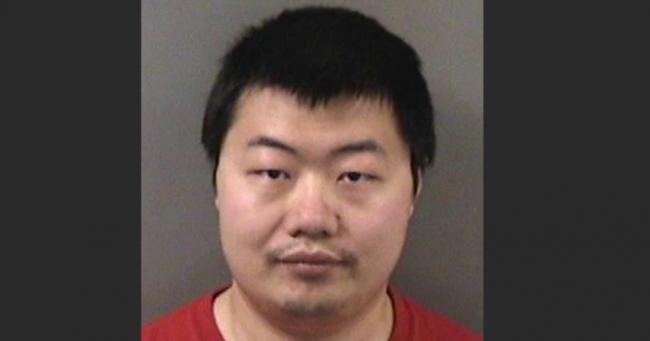 华男同事投毒仅判1年缓刑 受害华女公开录影喊冤 华男同事投毒仅判1年缓刑 受害华女公开录影喊冤