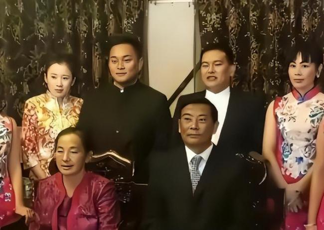 原来她就是白应苍的枕边人,网曝现状 原来她就是白应苍的枕边人,网曝现状