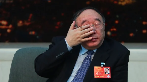曝黄奇帆案牵涉三政治局常委 习要对江派动手? 曝黄奇帆案牵涉三政治局常委 习要对江派动手?