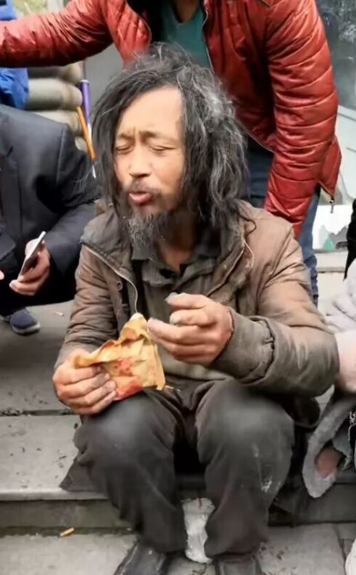 “流浪大师”沈巍将退休,病休拿饷超30年 “流浪大师”沈巍将退休,病休拿饷超30年