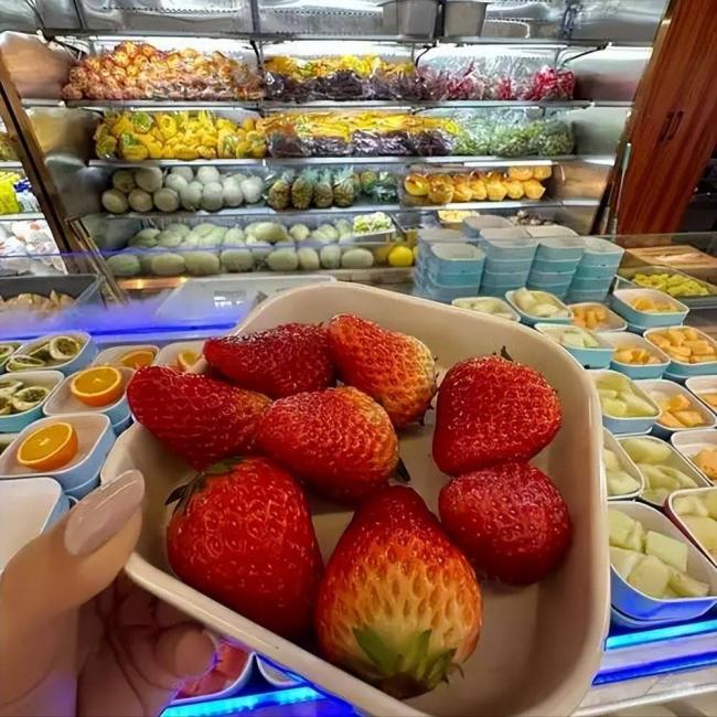 老外发帖记录在中国洗浴中心过夜 网络炸锅 老外发帖记录在中国洗浴中心过夜 网络炸锅