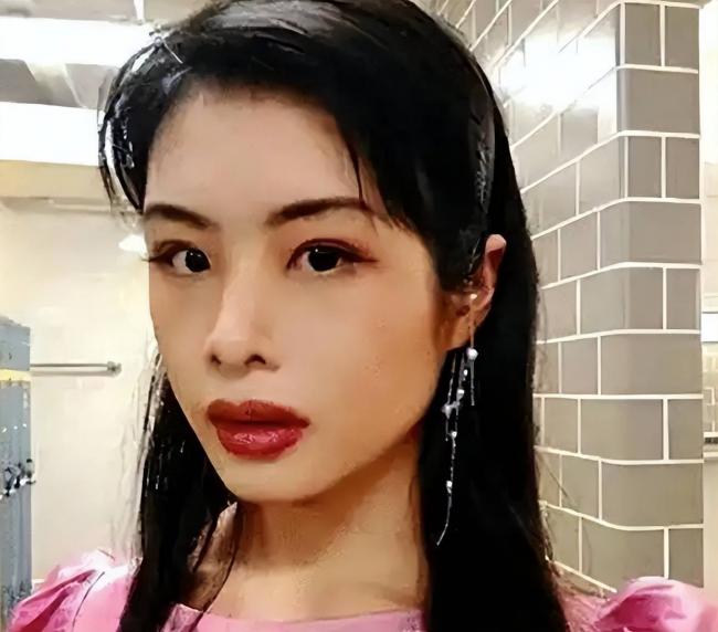 那个频出恨国言论的留学生许可馨,如今怎样了 那个频出恨国言论的留学生许可馨,如今怎样了