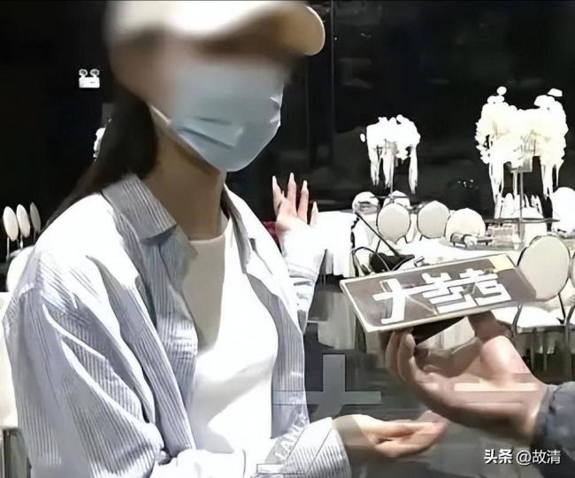贵州“现代韦小宝”风波升级 官方下场 贵州“现代韦小宝”风波升级 官方下场